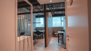 Flexibilidade no coworking: adapte o espaço à sua demanda profissional